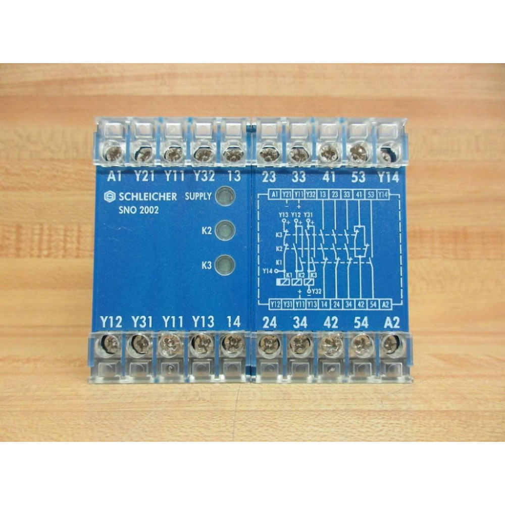 Schleicher SNO 2002-17 Safety Relay SNO200217 - Used