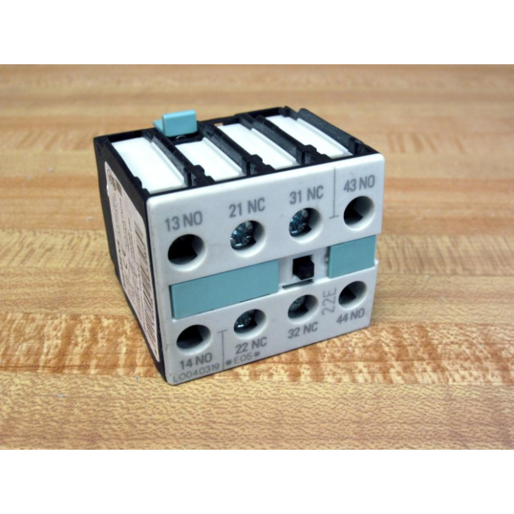 Siemens 3RH1921-1HA22 Aux. Contact Block 3RH19211HA22 - Used