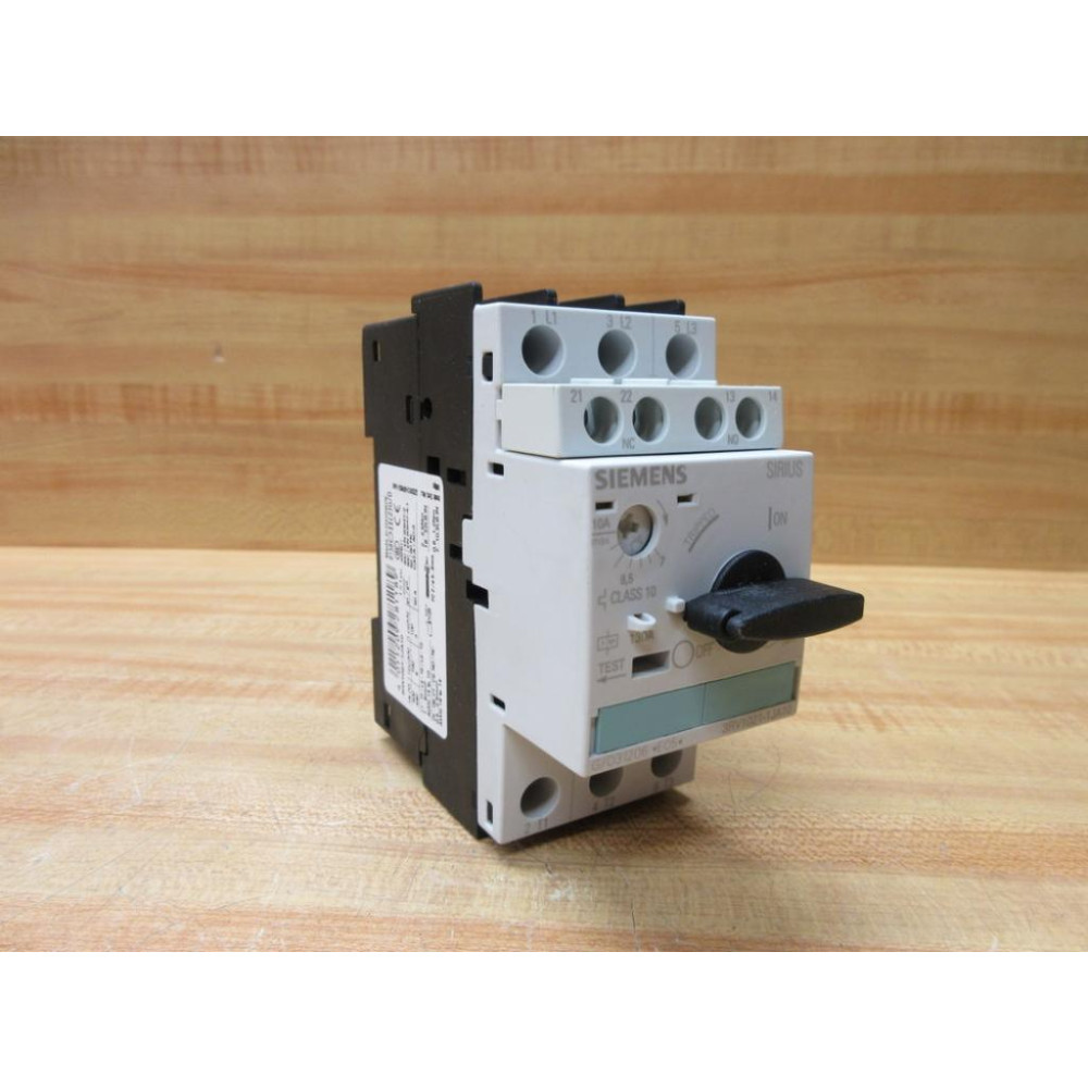 Siemens 3RV1021-1JA10 Circuit Breaker 3RV10211JA10 W3RV1901-1E - Used