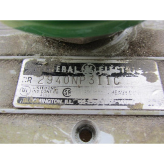 GE General Electric CR2940NP311M Pushbutton Green - Used