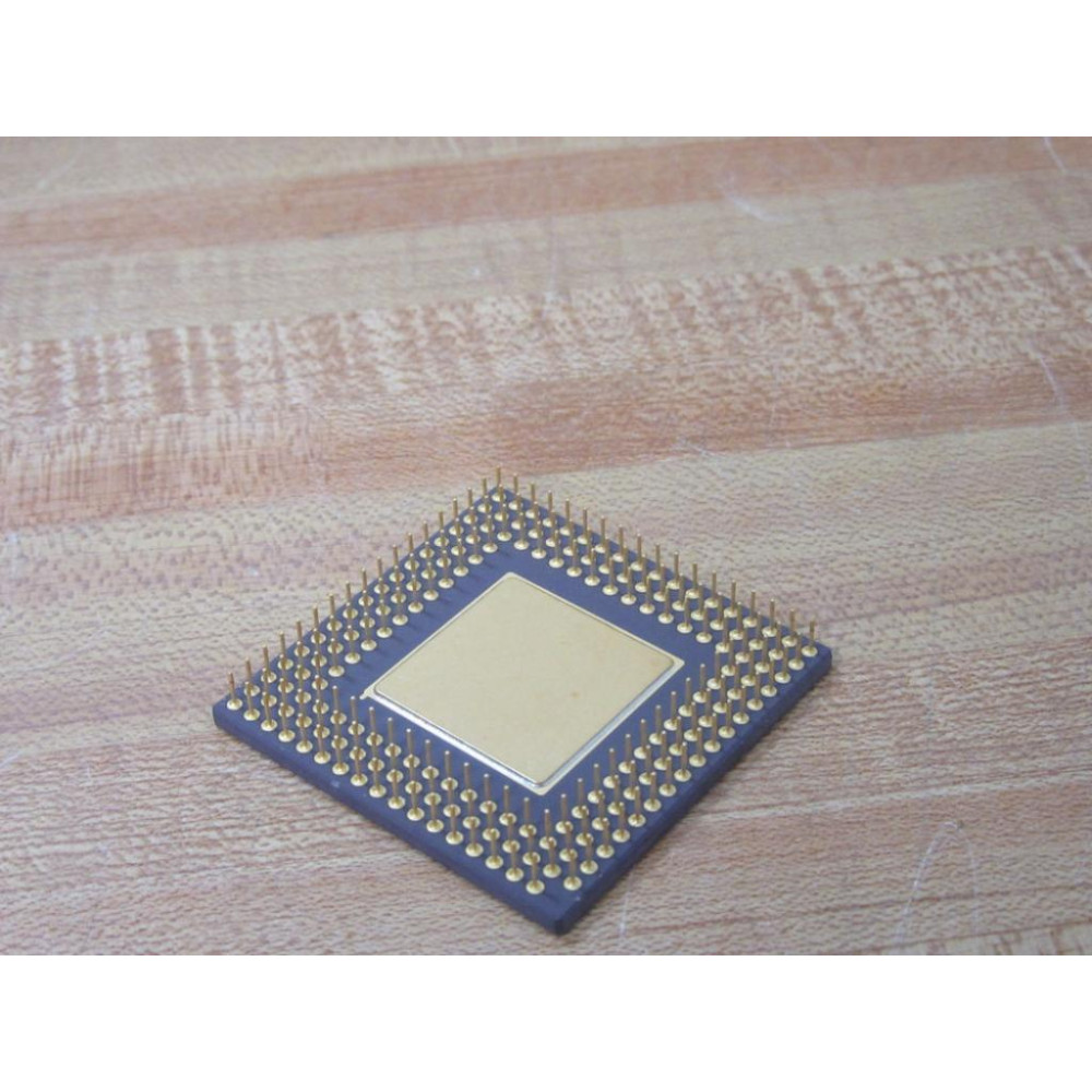 Motorola XC68EC040RC25B Freescale Semiconductor Microprocessor - Used