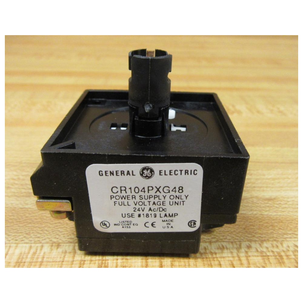 General Electric CR104PXG48 Socket wBulb WO Lamp - New No Box