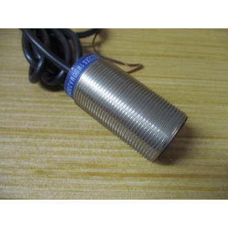 Telemecanique XS1M3OMA230H4 Proximity Switch - New No Box