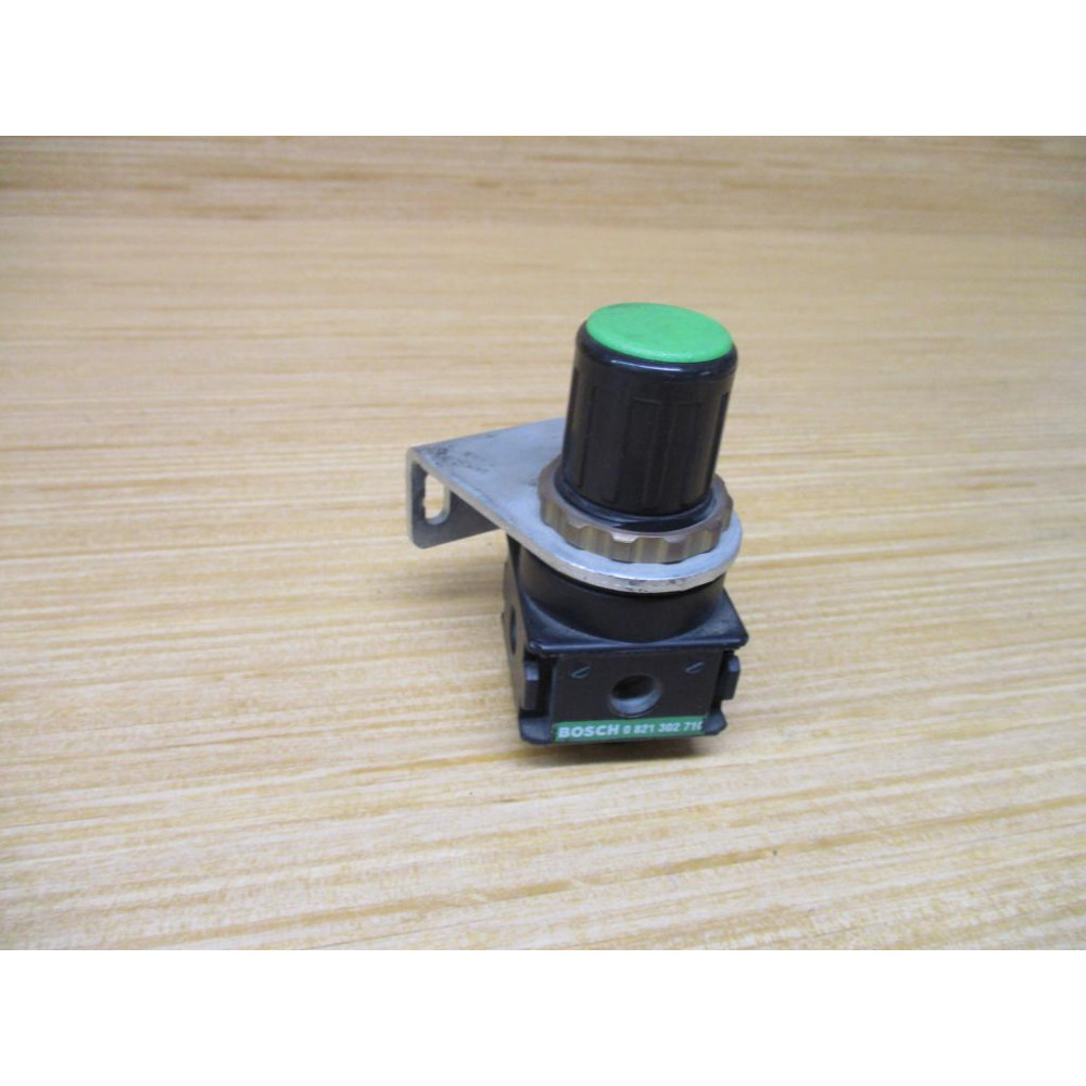 Bosch 0821302710 Regulator - Used