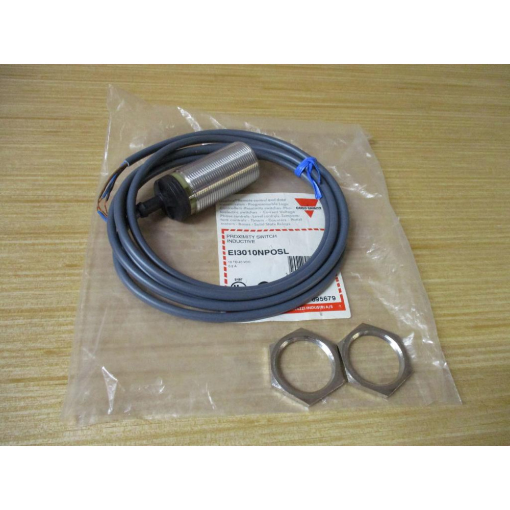 Carlo Gavazzi EI3010NPOSL Proximity Switch