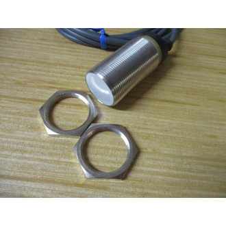 Carlo Gavazzi EI3010NPOSL Proximity Switch