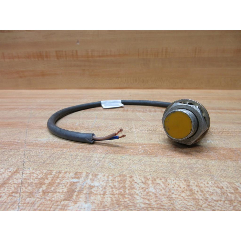 Omron TL-X5Y1-G Proximity Switch TLX5Y1G - Used