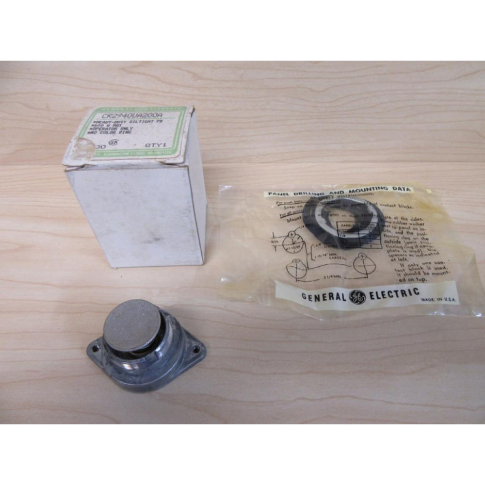 General Electric CR2940UA200A Push Button Switch