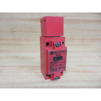 Telemecanique XCS-A713 Limit Switch XCSA713 071899 - Used