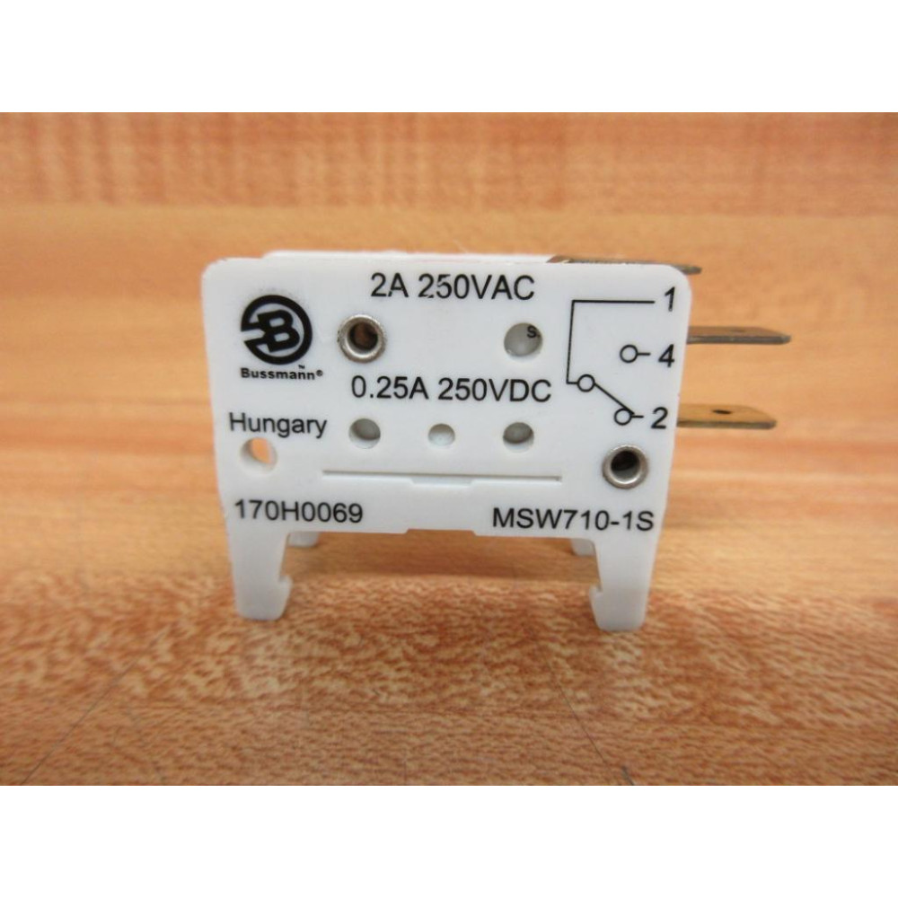 Buss 170H0069 Bussmann Eaton Microswitch - Used
