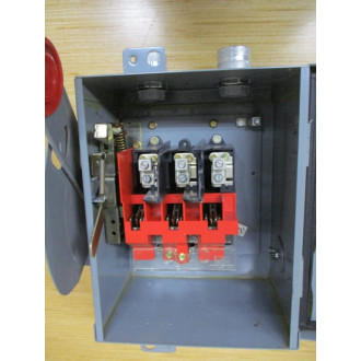 Cutler Hammer DH361UDK Eaton Safety Switch 3 Knockouts - Used