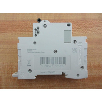 Schneider M9F52115 Molded Case Circuit Breaker 1P 15A - New No Box