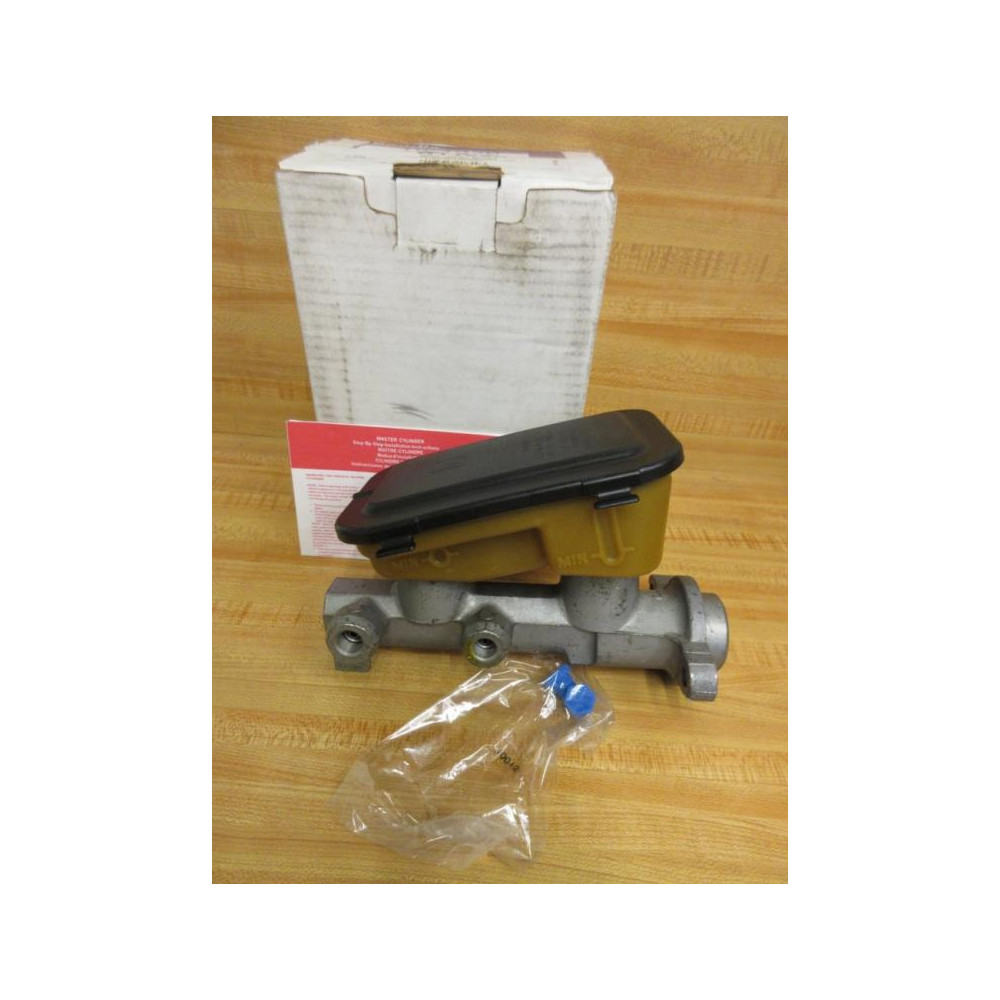 Bendix R11926 Master Brake Cylinder 10-1926 - Refurbished