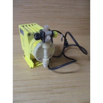 LMI Milton Roy P141-158S Chemical Metering Pump P141158S Chipped Corners - Used