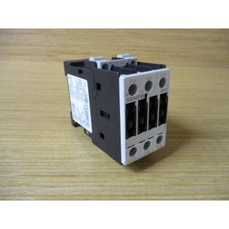 Siemens 3RT1025-1BB44-3MA0 Contactor 3RT10251BB443MA0 - Used