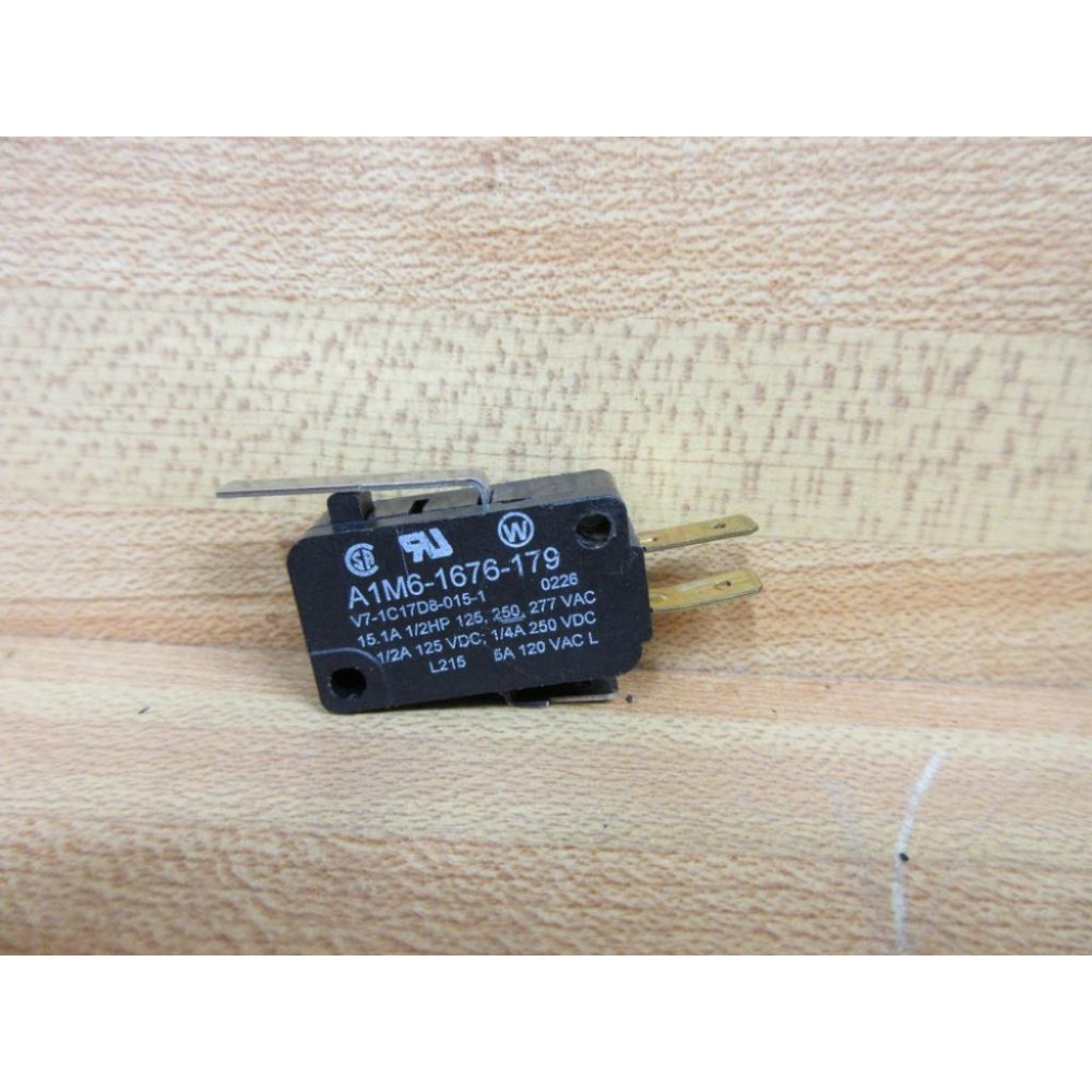 Honeywell V7-1C17D8-015-1 Miniature Switch A1M6-1676-179 - Used