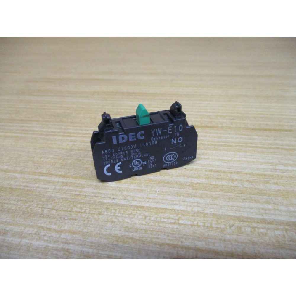 IDEC YW-E10 Contact Block YWE10 - New No Box