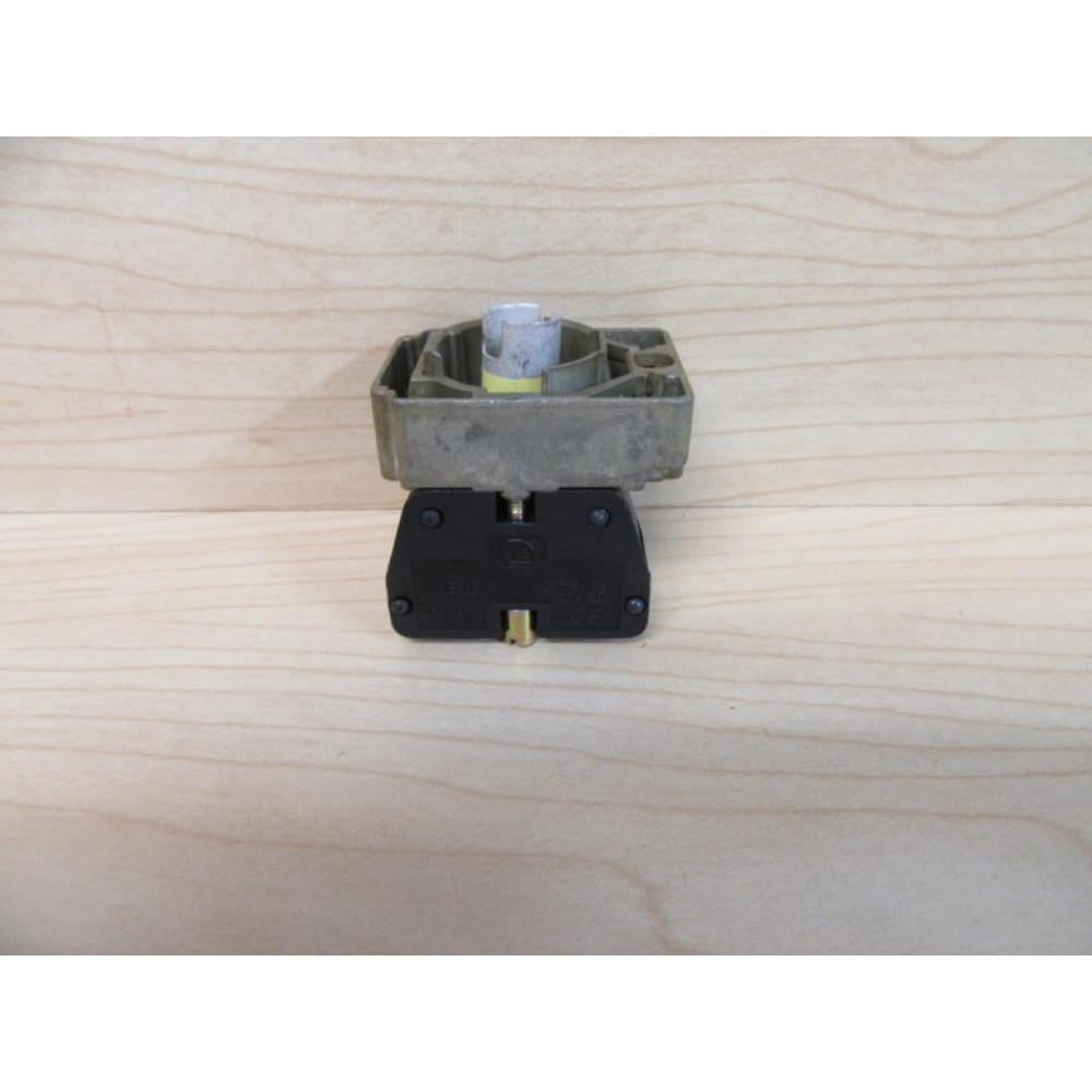 Allen Bradley 800E-2DL5R Lamp Base WO Bulb - New No Box