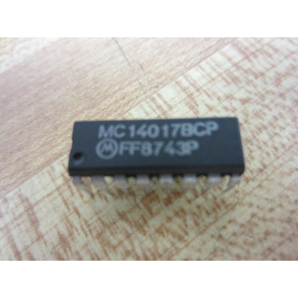 Motorola MC14017BCP Integrated Circuit (Pack of 5) - New No Box