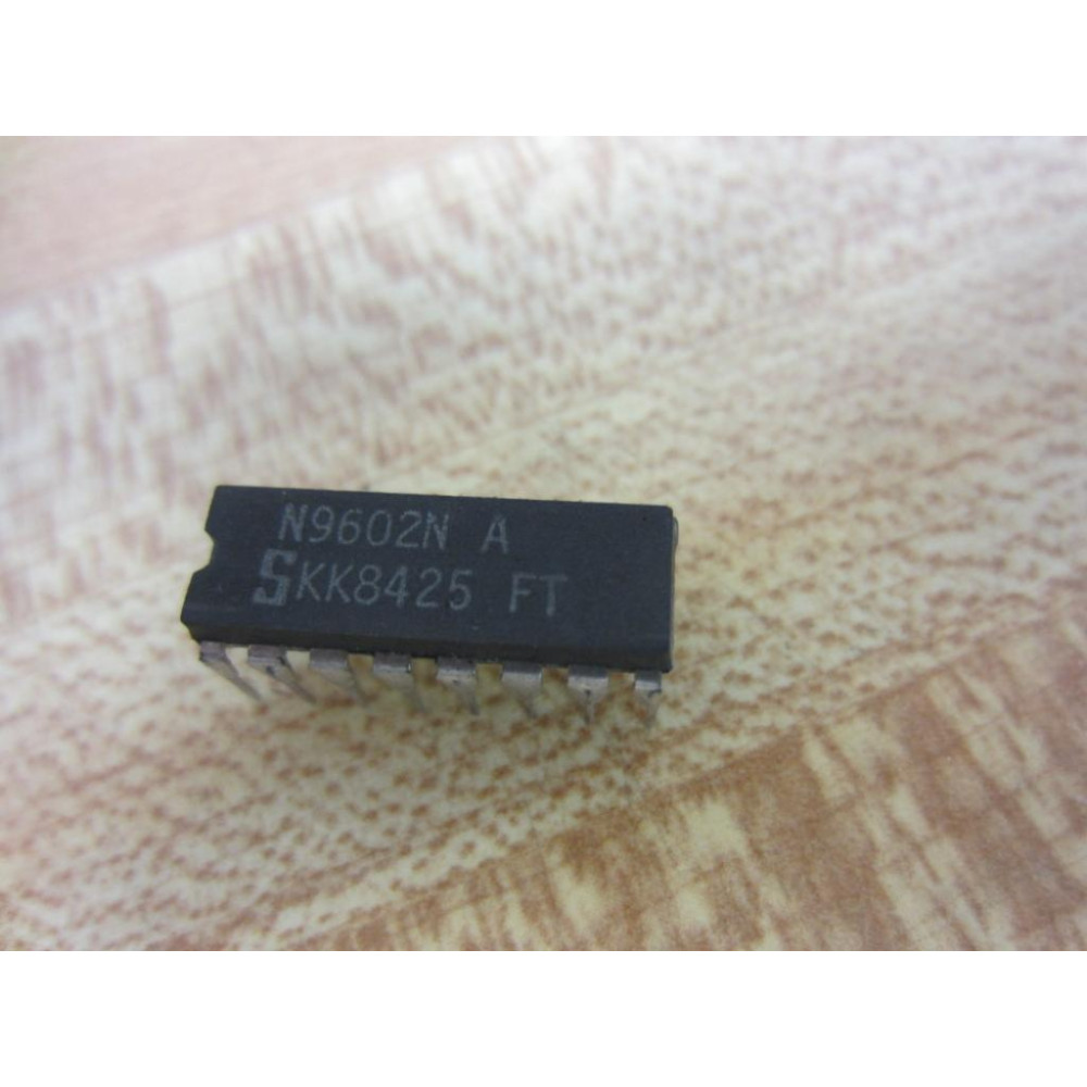 Signetics N9602N Integrated Circuit - New No Box