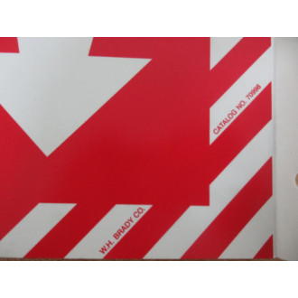 Brady 70998 Fire Extinguisher Sign - New No Box