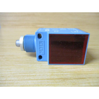 Sick WL2000-B5300 Photoelectric Sensor WL2000B5300 WO Nut - Used