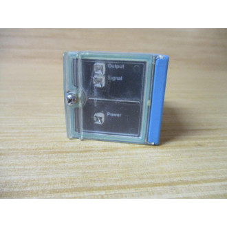 Sick WL2000-B5300 Photoelectric Sensor WL2000B5300 Chipped, WO Nut - Used