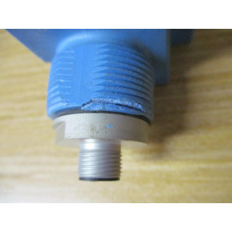 Sick WL2000-B5300 Photoelectric Sensor WL2000B5300 Chipped, WO Nut - Used