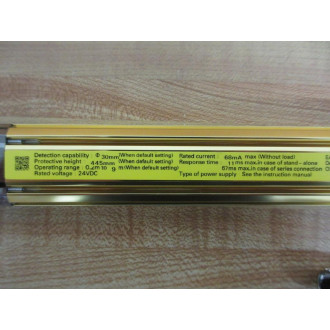 Omron F3SJ-A0445P30-D Safety Light F3SJA0445P30D With F39-JJR3W-D - New No Box