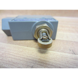 Honeywell Micro Switch BZE6-2RQ9 Limit Switch BZE62RQ9 WBase - New No Box