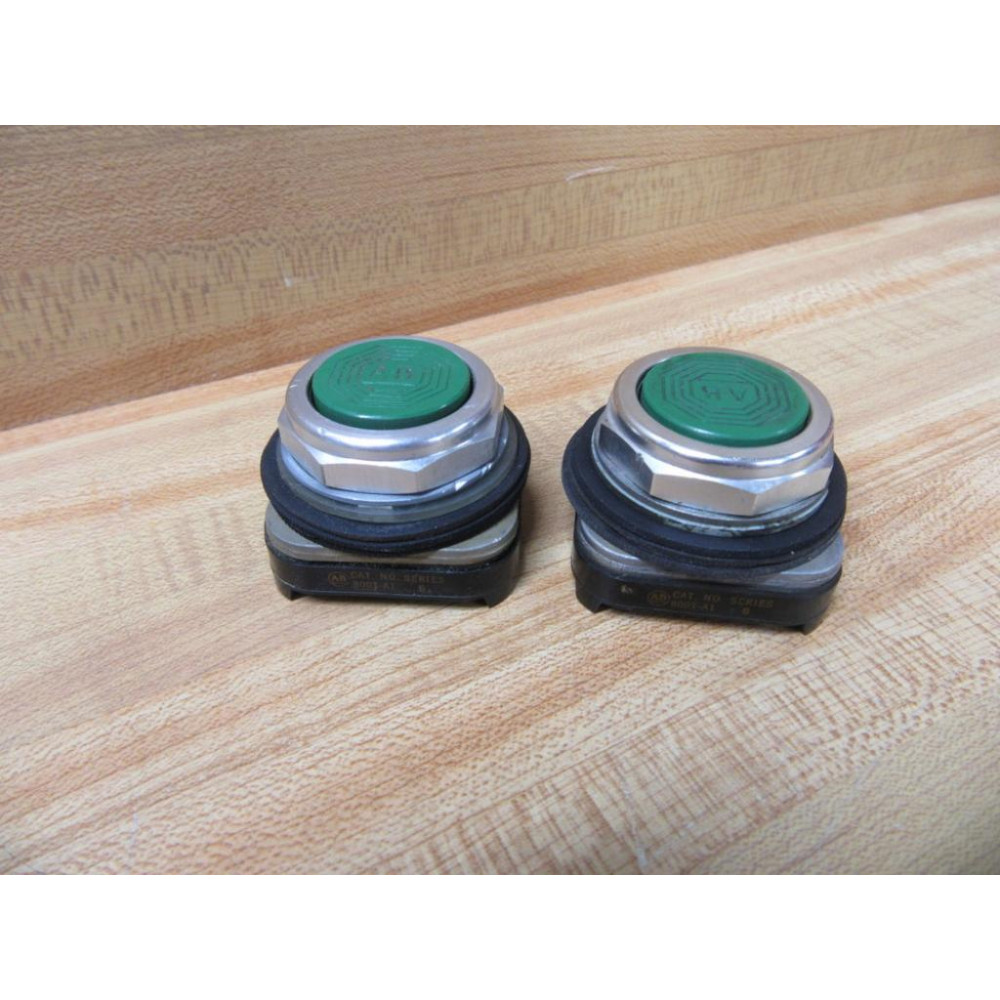 Allen Bradley 800T-A1 Push Button Green Series B (Pack of 2) - Used