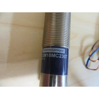 Telemecanique XU2-M18MC230-T Photoelectric Sensor XU2M18MC230T - New No Box