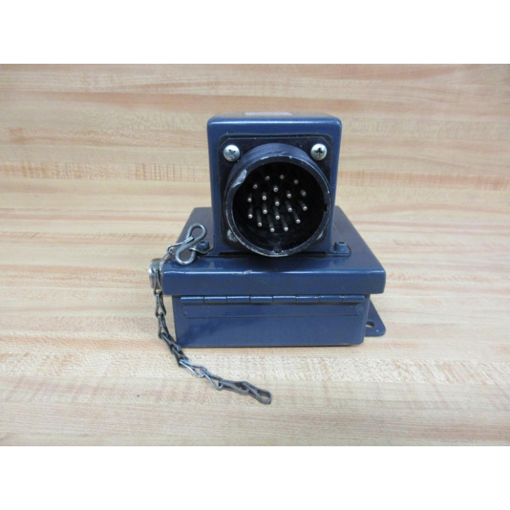 JBL Systems DD2A19L Terminal Wiring Unit Missing Screw On Cap - Used