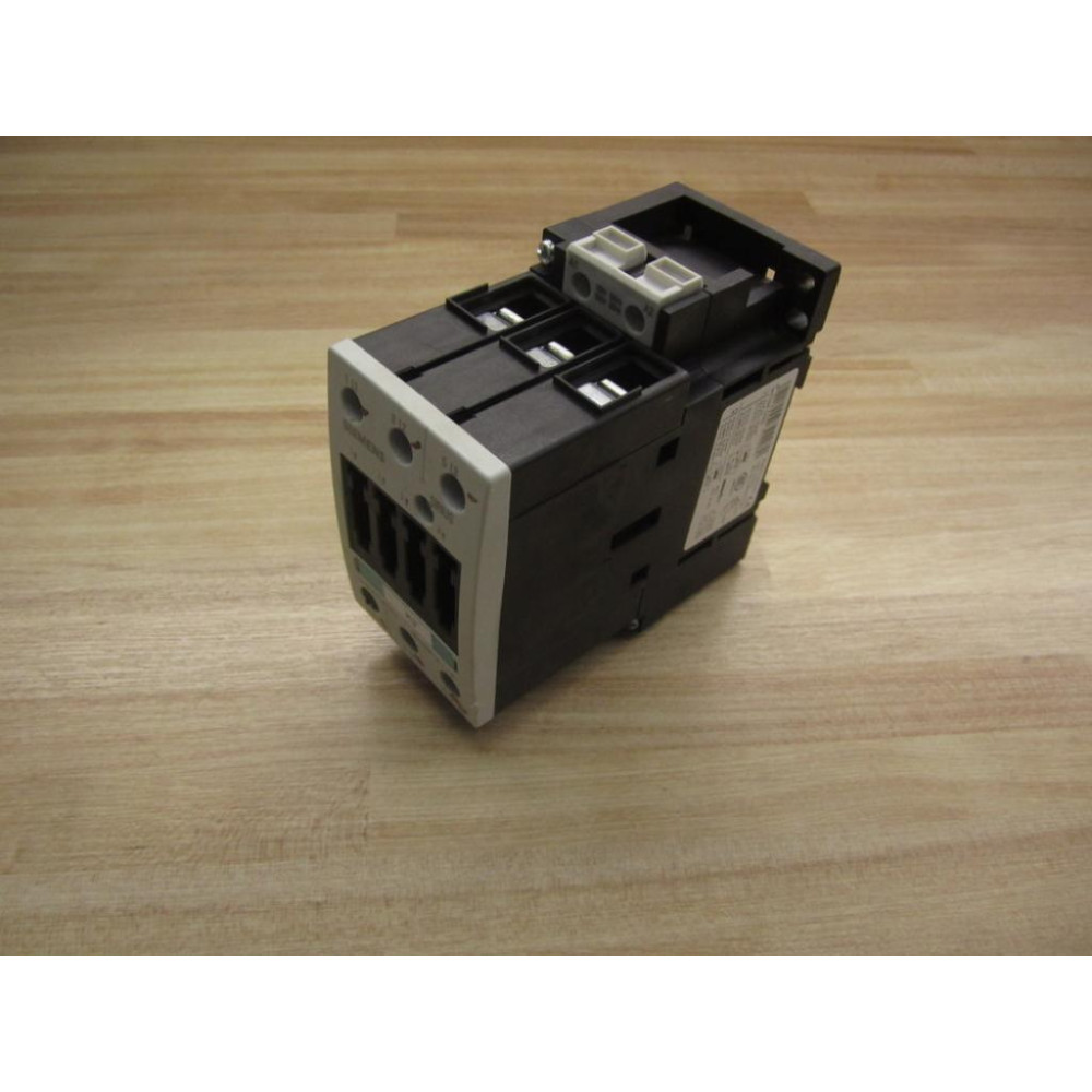 Siemens 3RT1036-1AK60 Contactor 3RT10361AK60 - Used