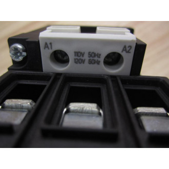 Siemens 3RT1036-1AK60 Contactor 3RT10361AK60 - Used