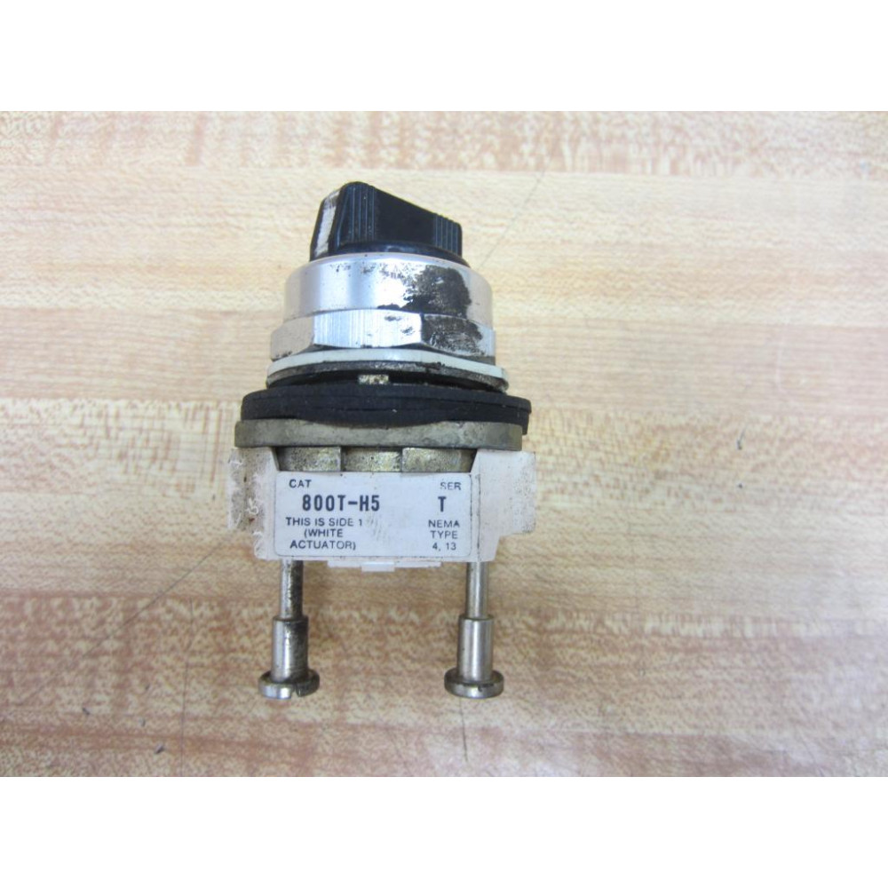 Allen Bradley 800T-H5 Selector Switch 800TH5 WKnob - Used