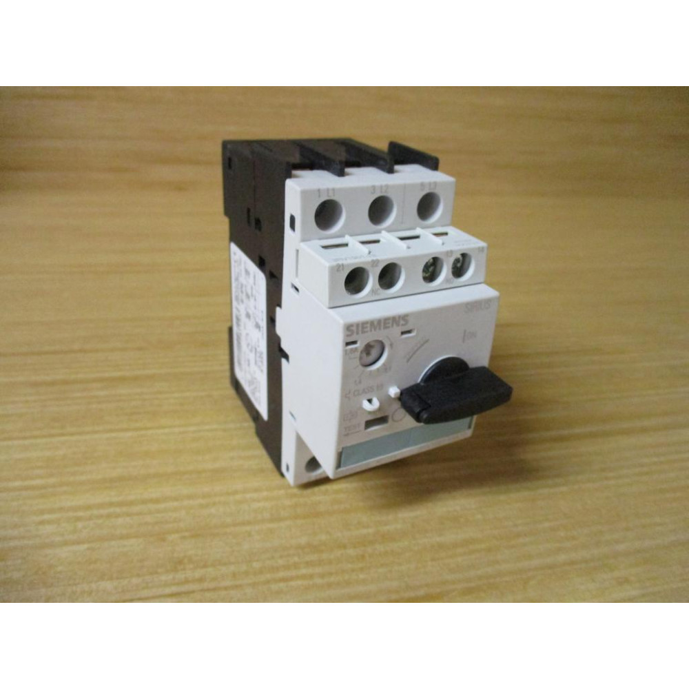 Siemens 3RV1021-1AA10 Relay 3RV10211AA10 W RV1901-1E - New No Box