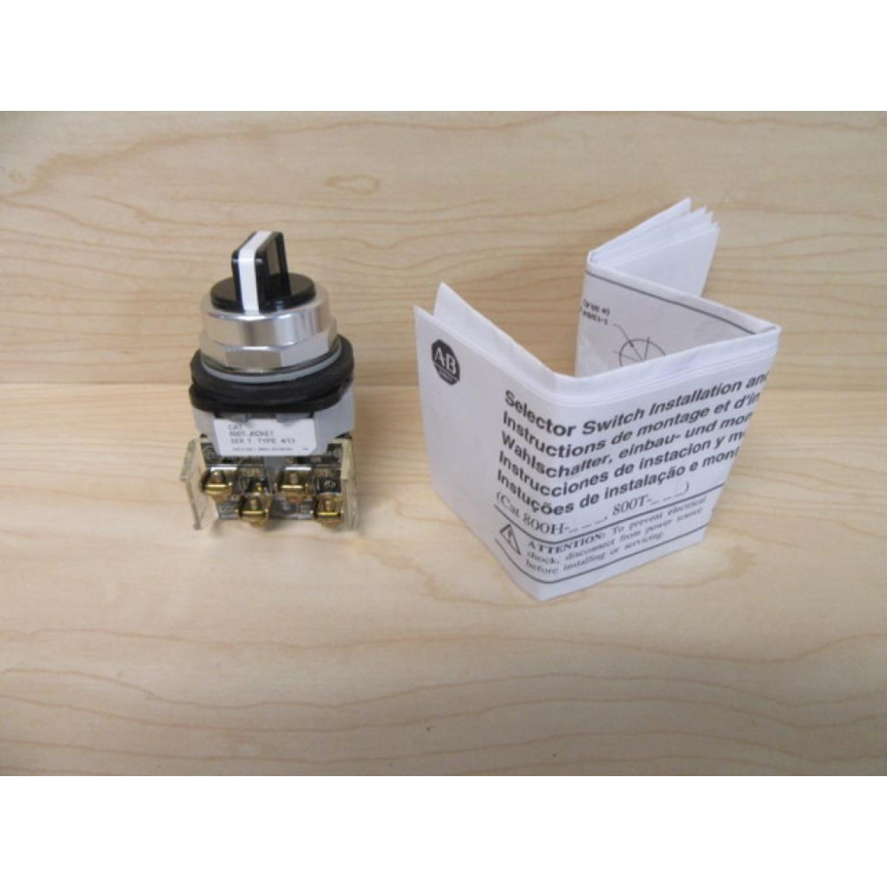 Allen Bradley 800T-JN2KE7A Selector Switch - New No Box