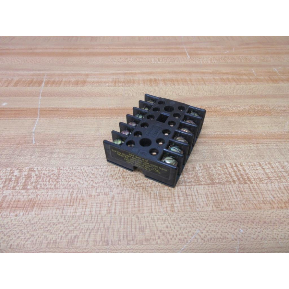 Struthers Dunn 27390 Relay Socket 27390J - New No Box