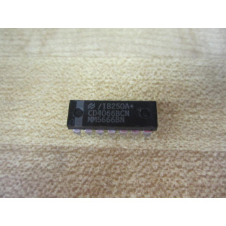 National Semiconductor CD4066BCN Integrated Circuit  I8250A+