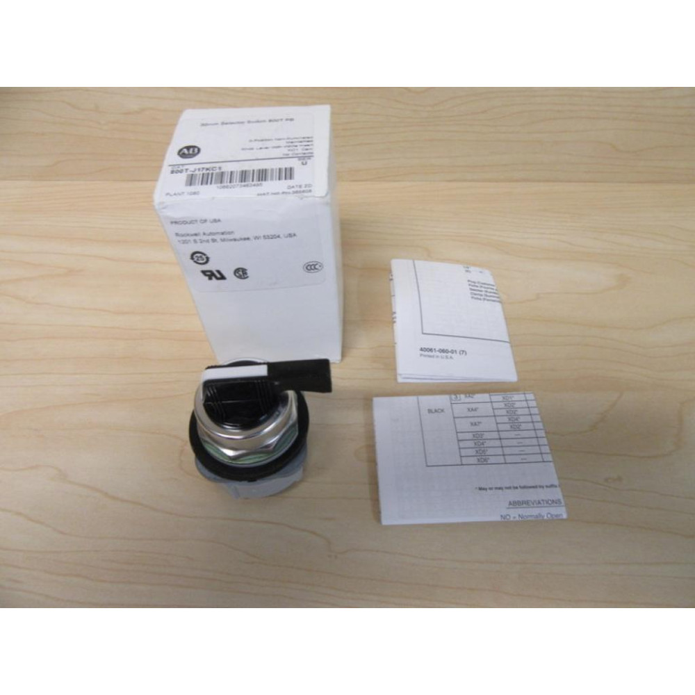 Allen Bradley 800T-J17KC1 Selector Switch 800TJ17KC1