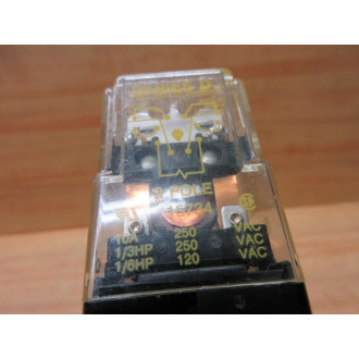 Square D 8501-KP12-V14-24V Relay 8501-KP12-V14 Series D - Used