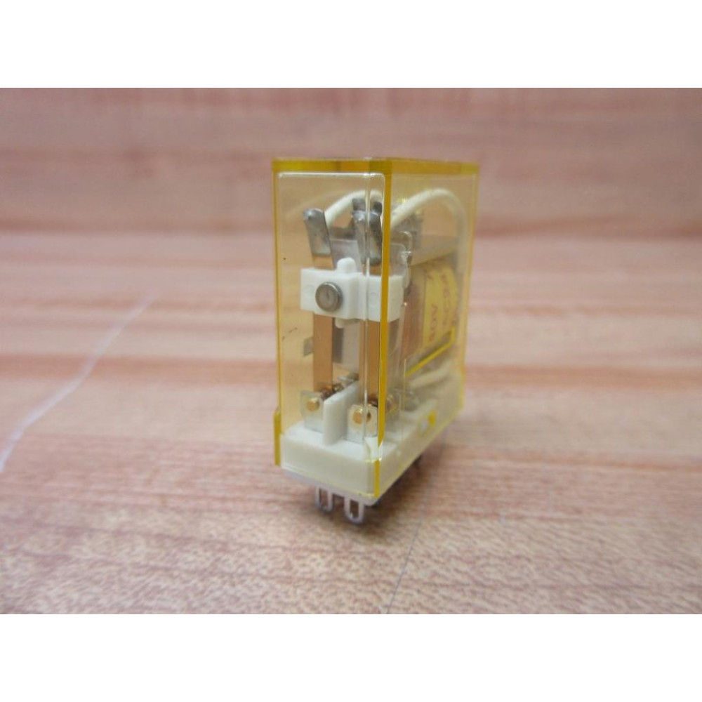 IDEC RY2S-AC240V Relay RY2S-240V AC - New No Box