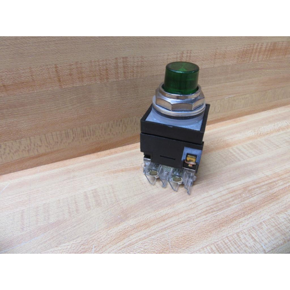 General Electric CR104PBT11G1B2 Pushbutton GE - New No Box