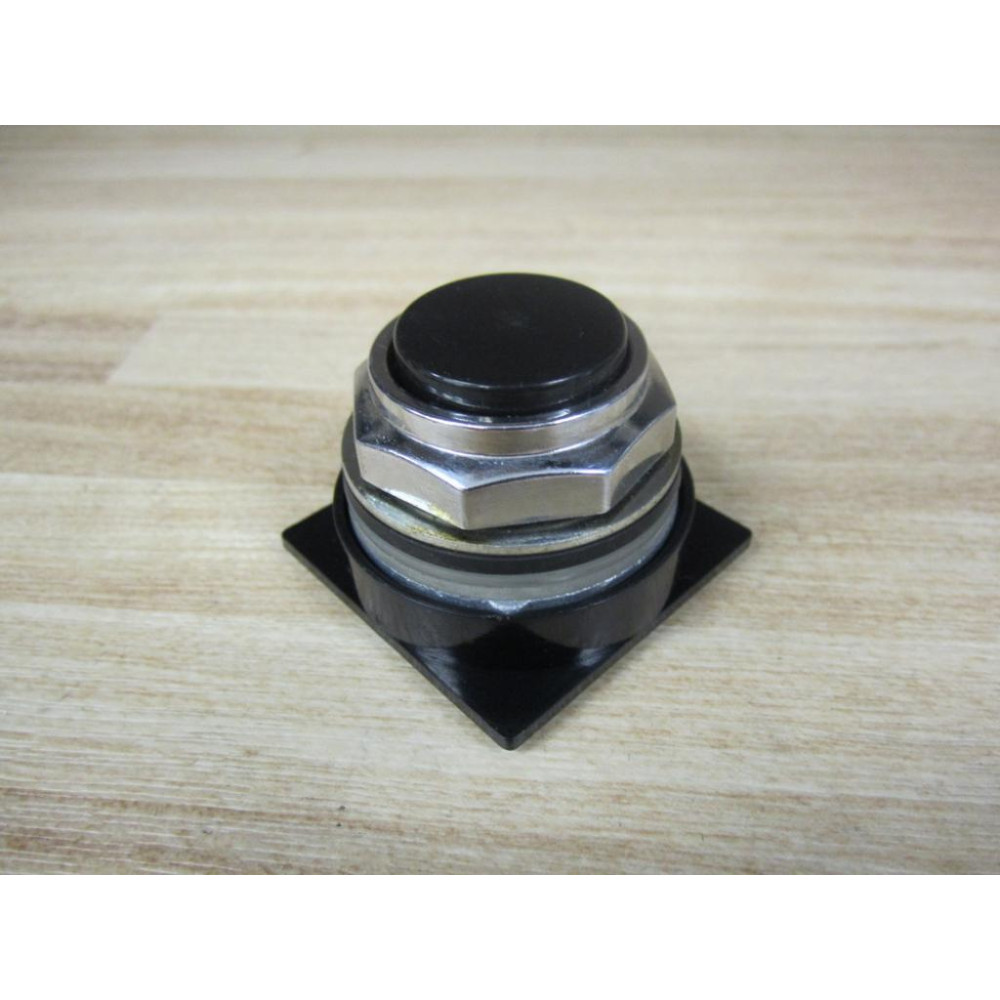 General Electric CR104PBG91B2 Push Button - New No Box