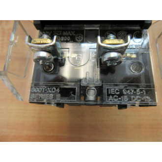 Allen Bradley 800H-FRXT-D4 Push Button 800HFRXTD4 - New No Box