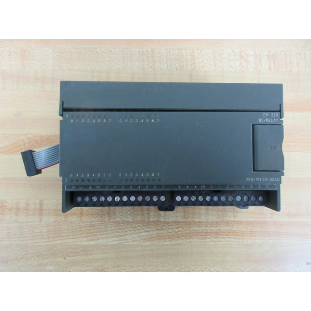 Siemens 6ES7 223-1PL22-0XA0 IO Module 6ES72231PL220XA0 - Used