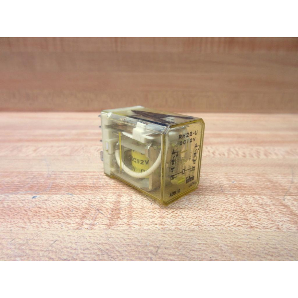 IDEC RH2B-U-DC12V Relay RH2BUDC12V - Used