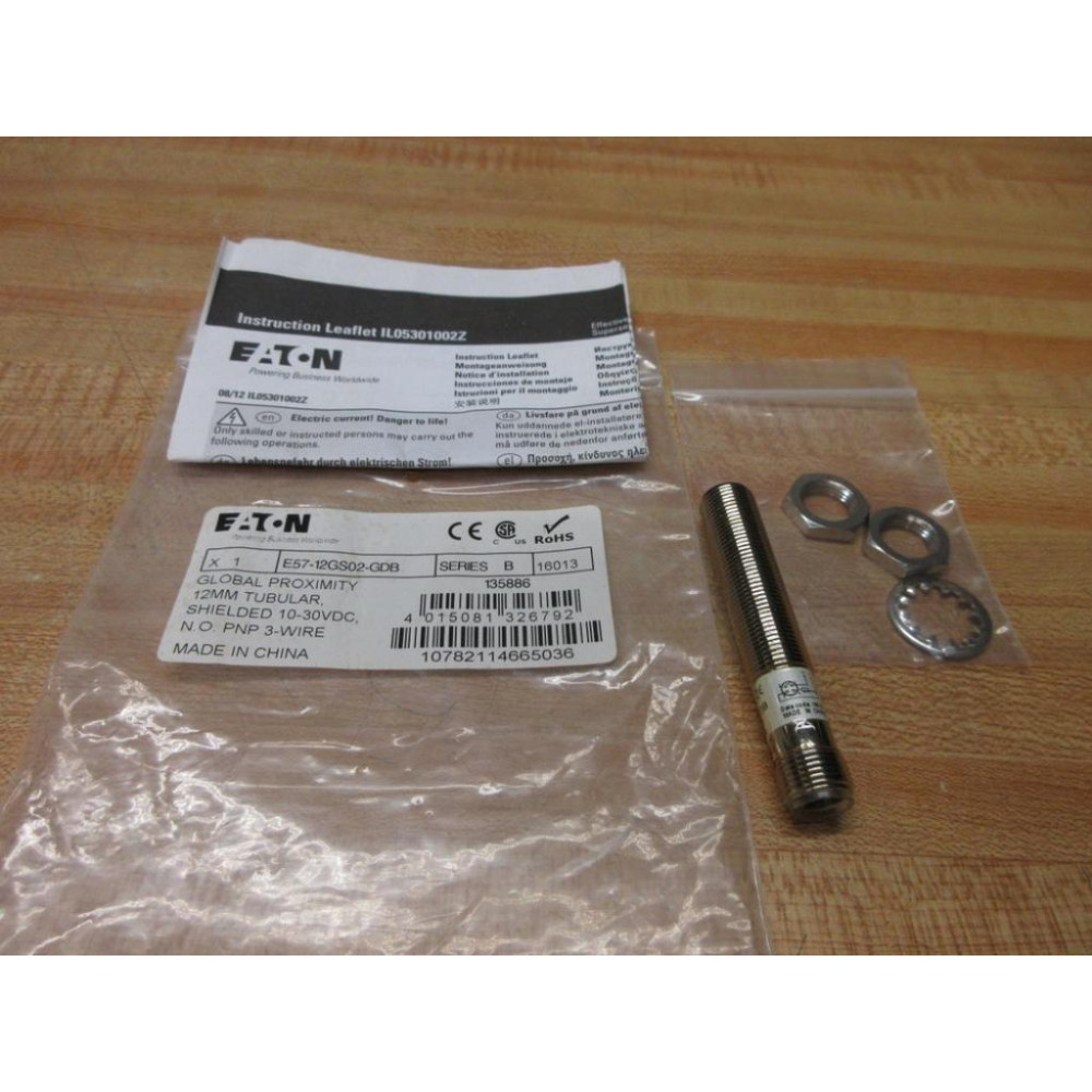 Cutler Hammer E57-12GS02-GDB Proximity Sensor Series B