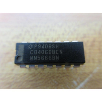 National Semiconductor CD4066BCN Integrated Circuit  I8250A+ - New No Box